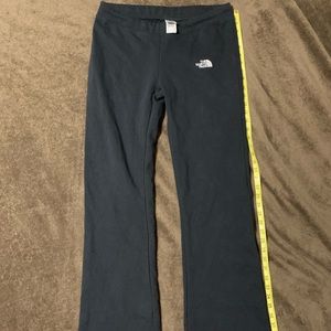 Women’s Medium North Face cotton pant